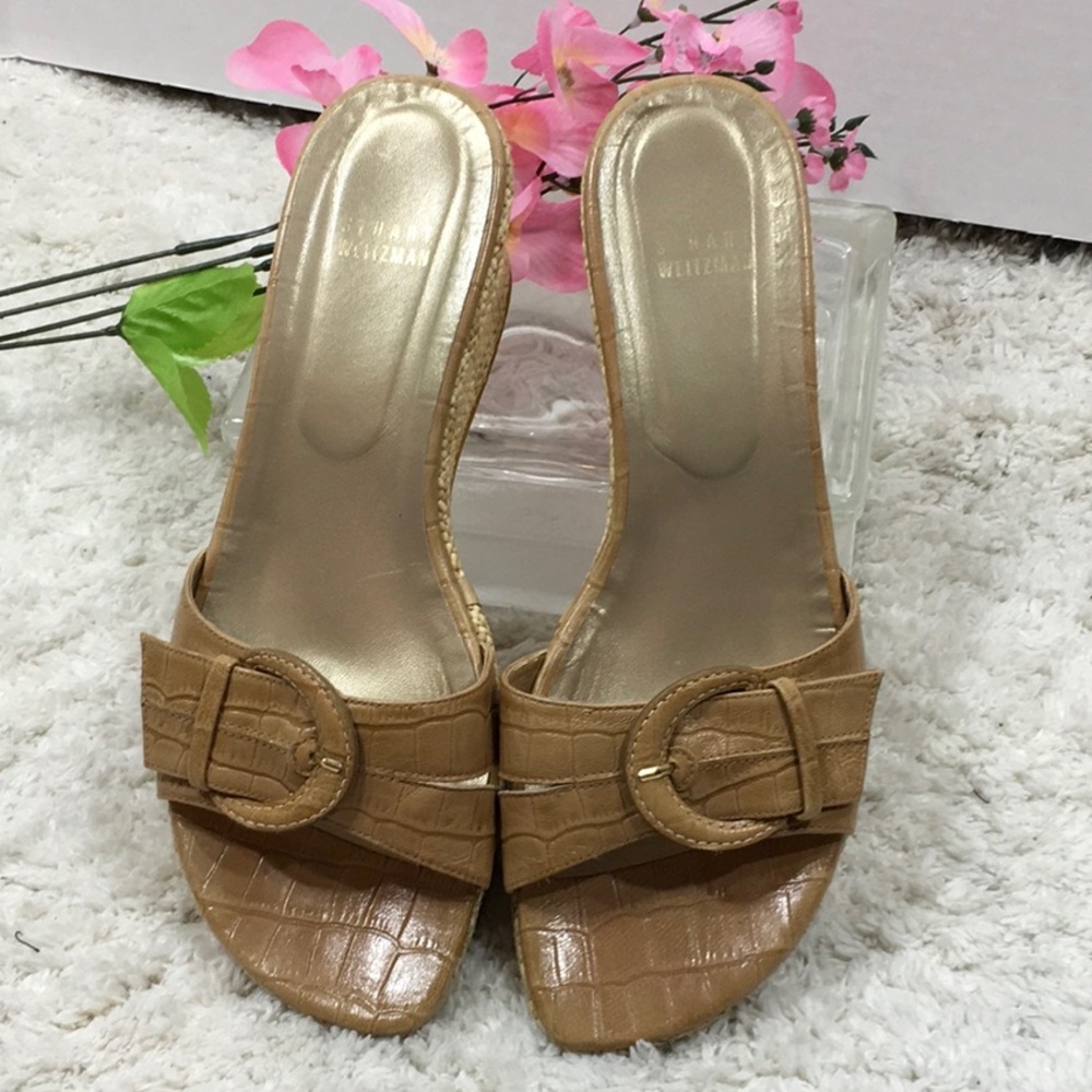 Stuart Weitzman tan lthr platform slip onsandals